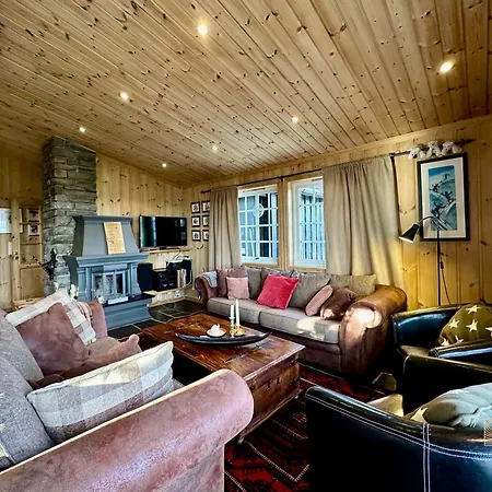 Cozy Spacious With Sauna At Natrudstilen * Sjusjøen