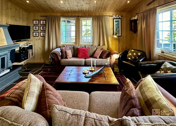 Cozy Spacious With Sauna At Natrudstilen